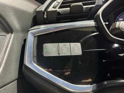 Audi Q3 Sportback 45 TFSIe  245 ch S tronic 6 S line   - 17