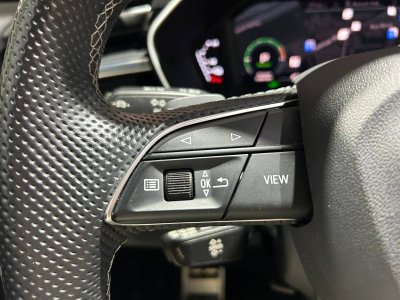 Audi Q3 Sportback 45 TFSIe  245 ch S tronic 6 S line   - 20