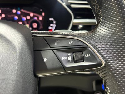 Audi Q3 Sportback 45 TFSIe  245 ch S tronic 6 S line   - 21