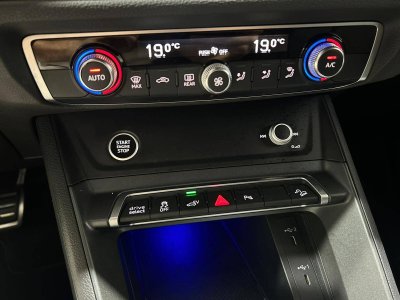 Audi Q3 Sportback 45 TFSIe  245 ch S tronic 6 S line   - 42