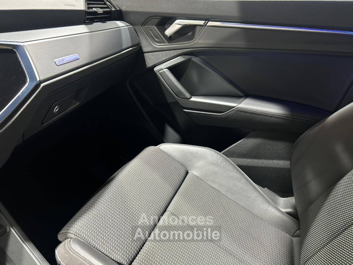 Audi Q3 Sportback 45 TFSIe  245 ch S tronic 6 S line - 44