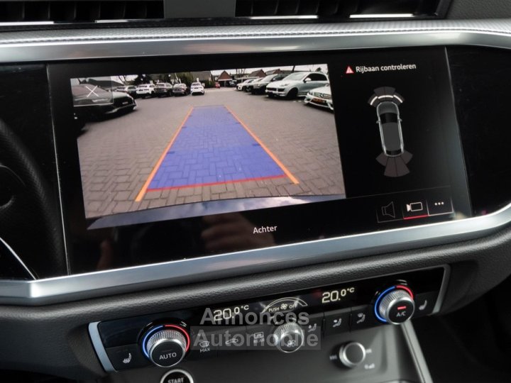 Audi Q3  Sportback · 45 TFSI e · 245 ch · S-Line · Toit pano &amp; Ouvrant - Virtual Cockpit - 19