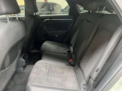 Audi Q3 45 TFSIe 245 ch S tronic 6 S line   - 7