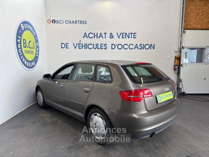 Audi A3 Sportback 12 TFSI 105CH START/STOP ATTRACTION - 4