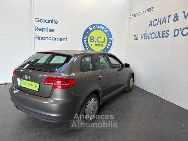 Audi A3 Sportback 12 TFSI 105CH START/STOP ATTRACTION - 5
