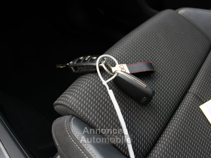 Audi Q3 Sportback S-LINE 35 TFSI 150 CV GPS 3D CAMÉRA RÉGULATEUR FULL LED USB JA 18 BOITE S-TRONIC - 18
