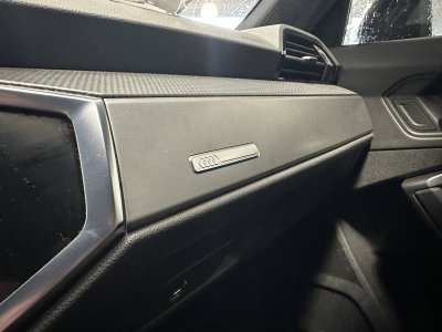 Audi Q3 35 TFSI 150 ch S tronic 7 S line   - 12
