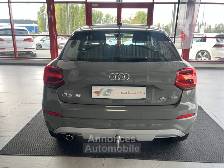 Audi Q2 30 TFSI 1,0 116 TYPE SPORT ATTELAGE GPS FULL LED REGULATEUR LIMITEUR SOUND SYSTEM SIEGES SPO - 25