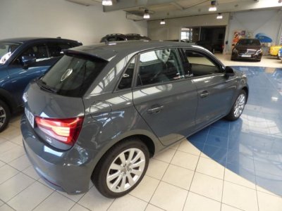 Audi A1 Sportback 10 TFSI ultra 95 CH DESIGN   - 4