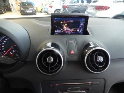Audi A1 Sportback 10 TFSI ultra 95 CH DESIGN   - 10