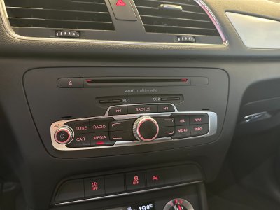 Audi Q3 20 TDI 140ch - Finition S line - Audio BOSE - Distribution Réalisé - Gtie 3 mois   - 18