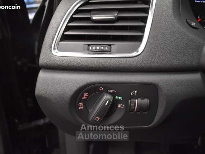 Audi Q3 20 TDI 140 AMBIENTE SUIVI GARANTIE 6 à 36 MOIS - 14