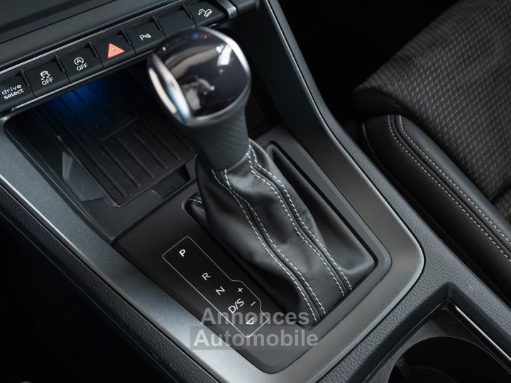 Audi Q3 Quattro 20 40 TDI 200 S-tronic S Line - 14