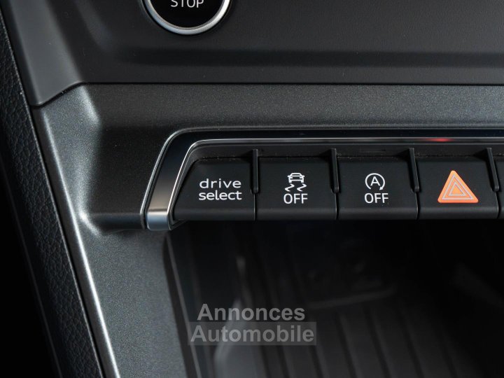 Audi Q3 Quattro 20 40 TDI 200 S-tronic S Line - 29
