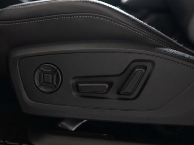 Audi Q3 Quattro 20 40 TDI 200 S-tronic S Line   - 36