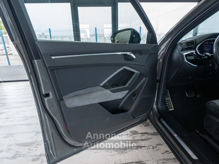 Audi Q3 Quattro 20 40 TDI 200 S-tronic S Line - 38