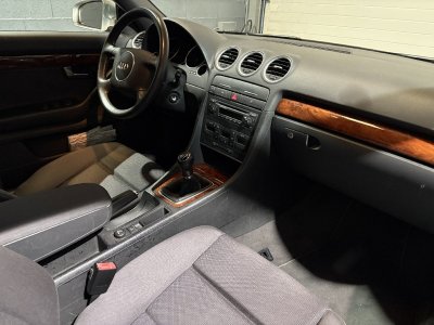 Audi A4 CABRIOLET 18T 163 cv bvm6   - 10