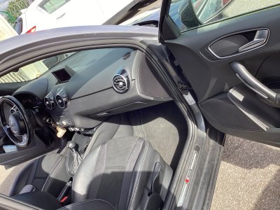 Audi A1 16 TDI SLINE  BOITE AUTO   - 14