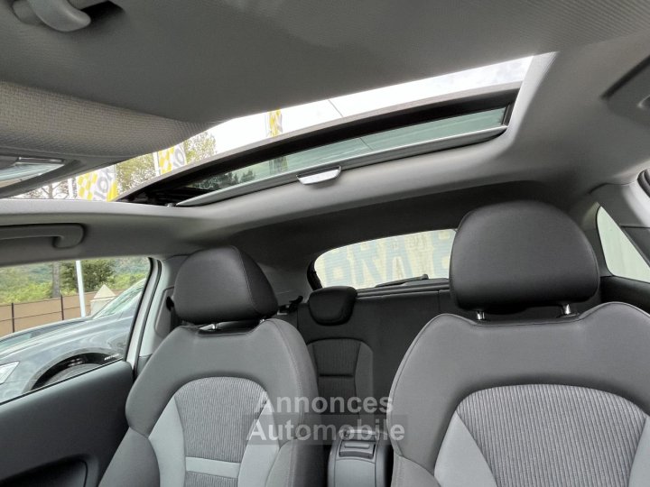 Audi A1 16 TDi - 116 - BV S-Tronic BERLINE Style PHASE 2 - 9