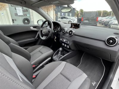 Audi A1 16 TDi - 116 - BV S-Tronic BERLINE Style PHASE 2   - 12