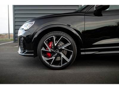 Audi RS Q3 SUV - IMMAT FR - Quattro 25 TFSI - 400 - BV S-tronic RSQ3   - 18