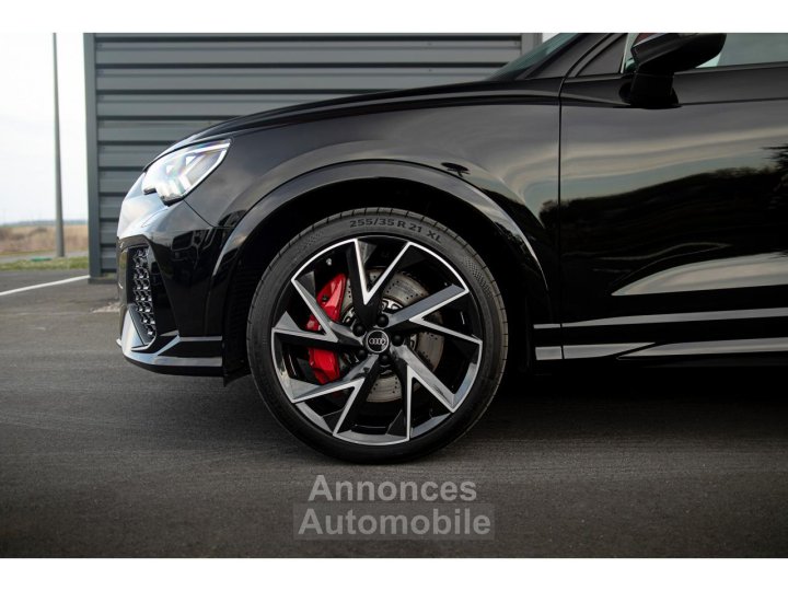 Audi RS Q3 SUV - IMMAT FR - Quattro 25 TFSI - 400 - BV S-tronic RSQ3 - 18