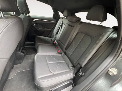 Audi Q3 35 TDI 150ch 124g S line S tronic 7   - 11