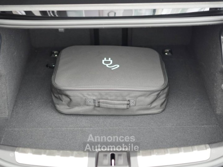 Audi e-tron GT RS 598 ch quattro S Extended - 2