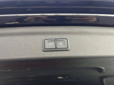 Audi Q3 45 TFSIe 245 ch S tronic 6 S line   - 8