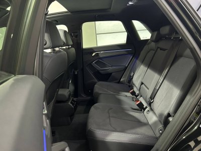 Audi Q3 45 TFSIe 245 ch S tronic 6 S line   - 10