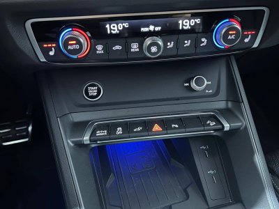 Audi Q3 45 TFSIe 245 ch S tronic 6 S line   - 46