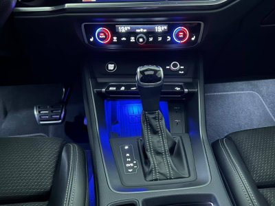 Audi Q3 45 TFSIe 245 ch S tronic 6 S line   - 50