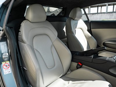 Audi R8 V8 42 420 ch   - 6