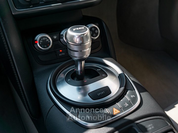 Audi R8 V8 42 420 ch - 15