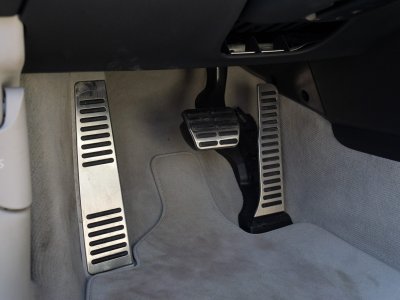 Audi R8 V8 42 420 ch   - 17