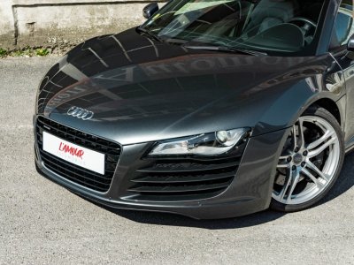 Audi R8 V8 42 420 ch   - 27