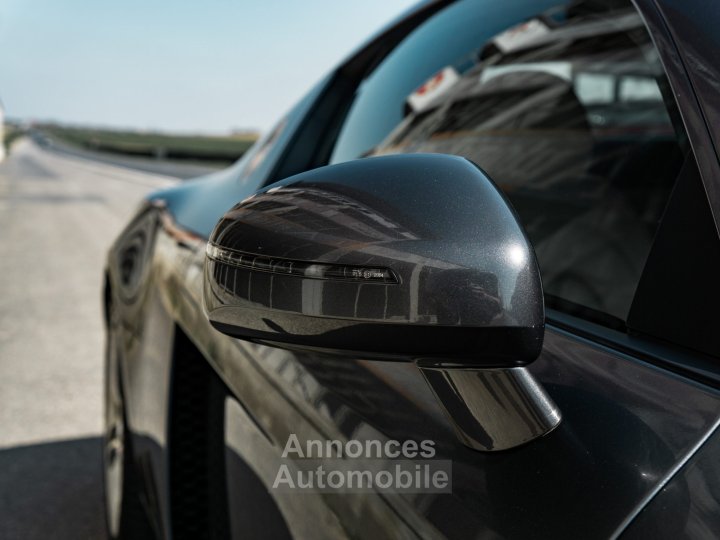 Audi R8 V8 42 420 ch - 28