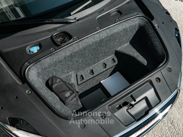 Audi R8 V8 42 420 ch - 37