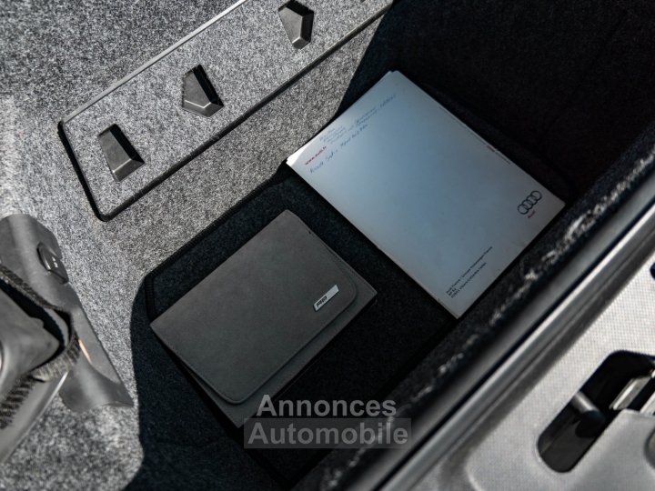 Audi R8 V8 42 420 ch - 38