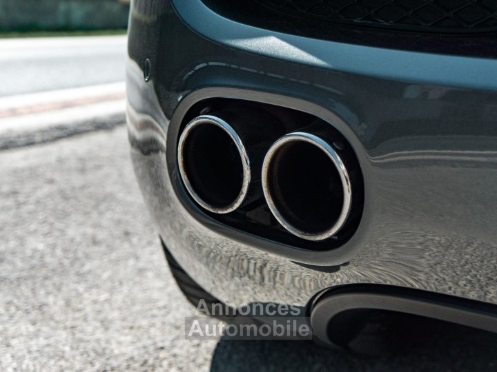Audi R8 V8 42 420 ch - 42