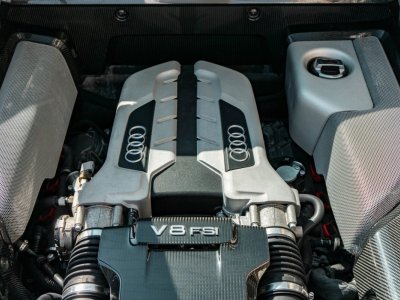 Audi R8 V8 42 420 ch   - 46