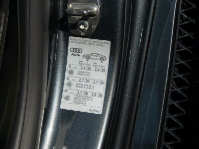 Audi R8 V8 42 420 ch   - 55