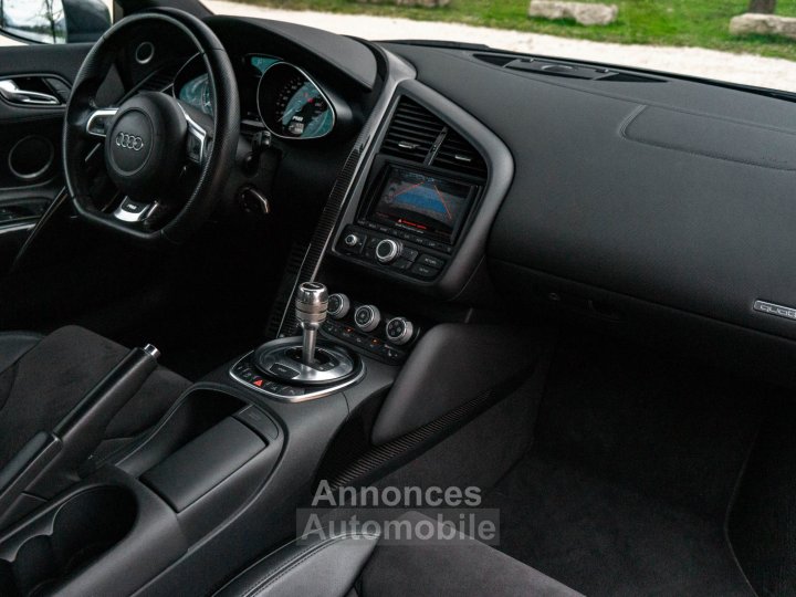 Audi R8 V10 52 525 ch - 16