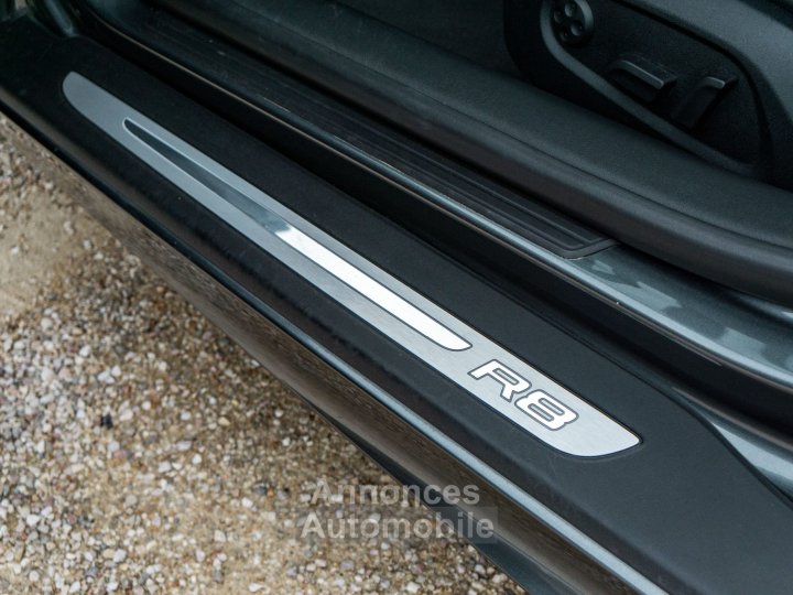 Audi R8 V10 52 525 ch - 28