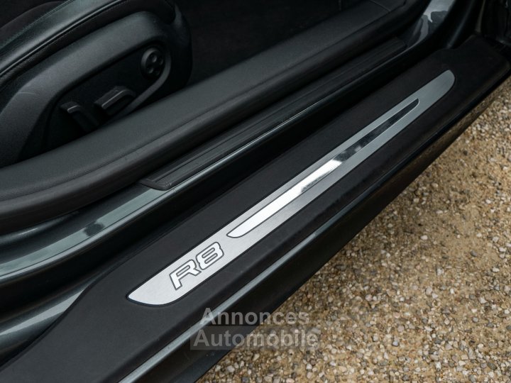Audi R8 V10 52 525 ch - 29
