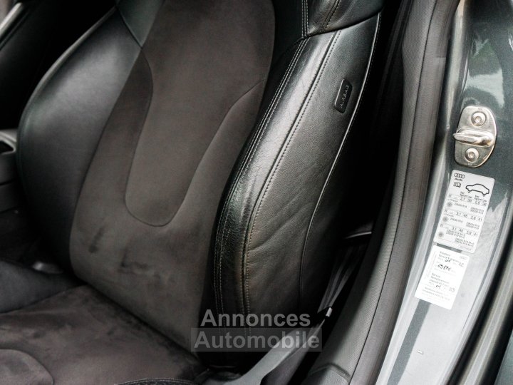 Audi R8 V10 52 525 ch - 32