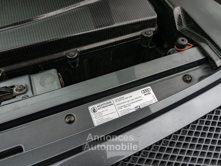 Audi R8 V10 52 525 ch - 64