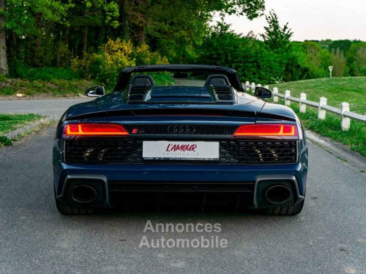 Audi R8 Spyder Performance 52 620 ch - 4