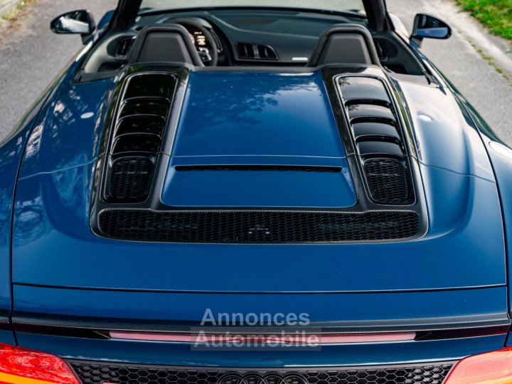 Audi R8 Spyder Performance 52 620 ch - 54