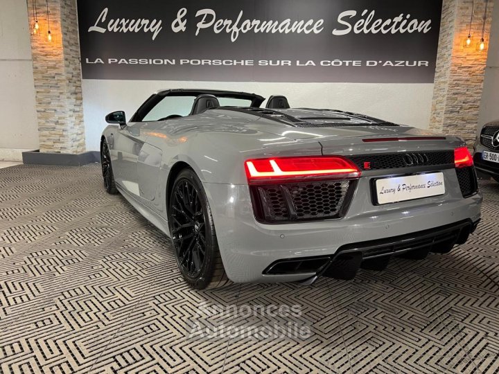 Audi R8 Spyder 52 V10 S-tronic RWS 1 OF 999 - Gris Nardo - 38000Km - 4